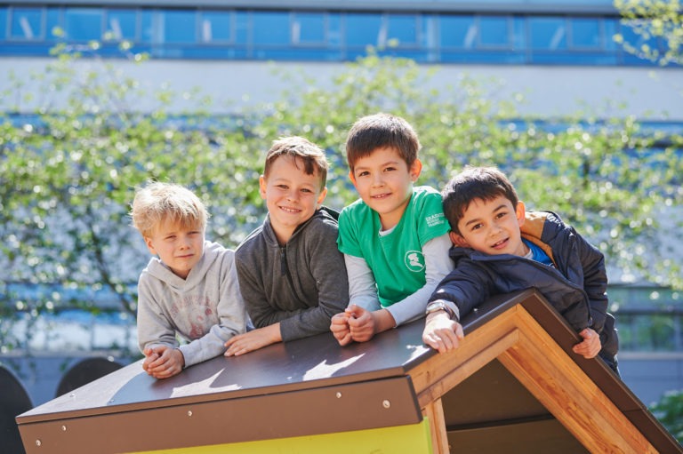 Erasmus Gymnasium Frankfurt — Trilinguale weiterführende Privatschule